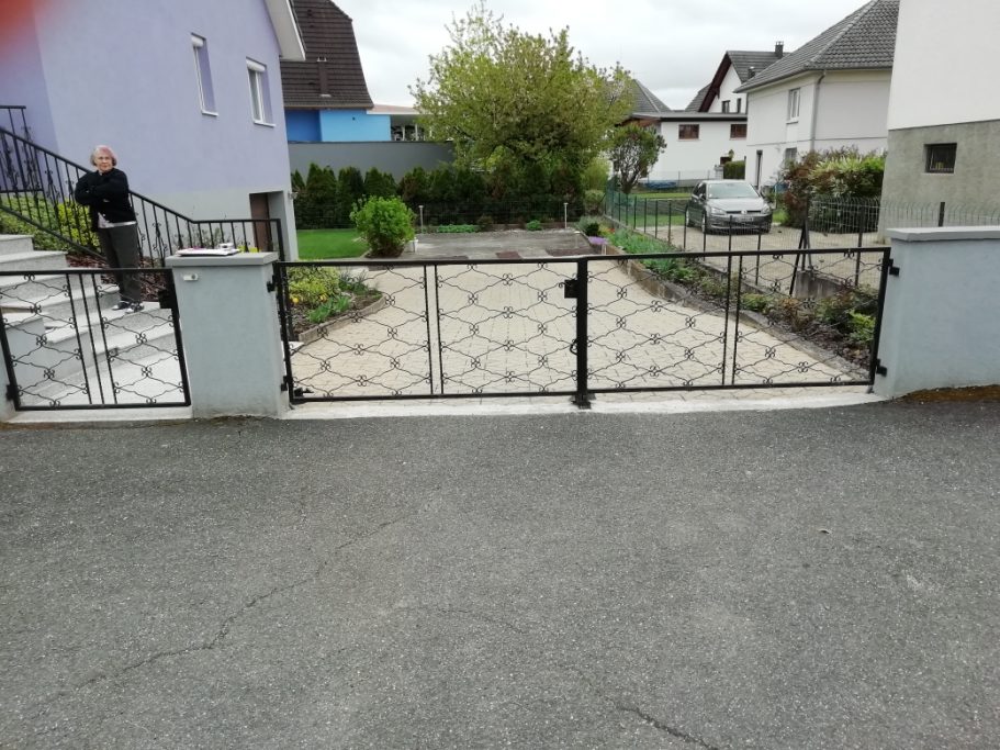 Avant_Herrlisheim_portail_aluminium_thermolaque_bas-rhin_alsace Avant_Herrlisheim_portail_aluminium_thermolaque_bas-rhin_alsace