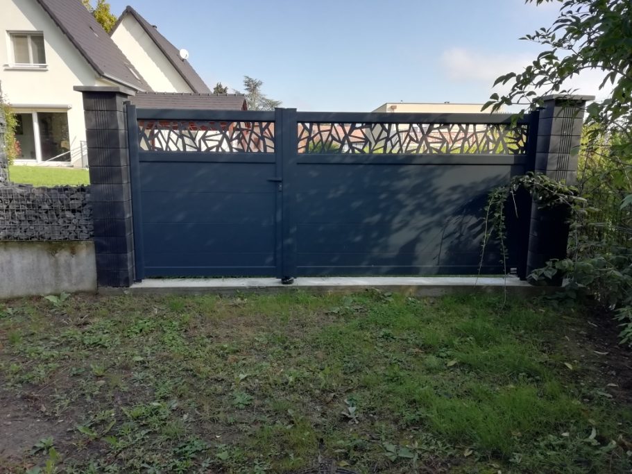 Après_Batzendorf_portail_aluminium_thermolaque_bas-rhin_alsace Après_Batzendorf_portail_aluminium_thermolaque_bas-rhin_alsace